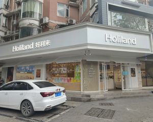 桐梓林转角铺,年收18万,好利来承租,12米展示面,双证齐全