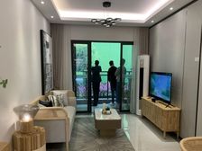 锦绣新天地 南向 包税费 送车位 急售 中层 价格可谈