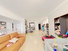 天誉花园二期 162平42卫 南北向精装修 方便看房