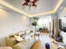 低于市场价 业主买好了新房 一梯两户 紧临万体馆 南北通透