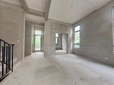 急售亨通双拼别墅,三面环院 户型方正 格局好 纯毛坯