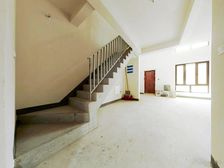 307万可以谈 中粮本源 北岛联排中间户 南入户北花园