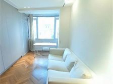 本月(新出笋盘)!业主已买急售!低于市场价50W!看房预约!