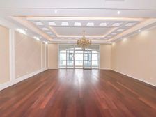 外国语旁!伴山豪宅 大客厅70平!带70平车库 层高3米5