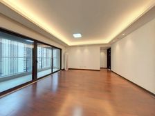 全成都二手房都有—只收2000中介费—万科翡翠公园 4室南