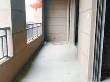 降价急售绿地悦城 3室2厅2卫 毛坯 228万元 143平米