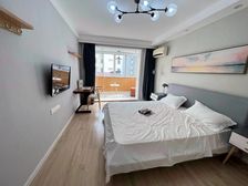 新出笋盘,低于市场价60W!动迁直选,一梯三户,可拎包入住!