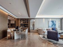 绿城·芯创中心 1室1厅1卫 毛坯 247万元