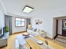 业主出国急卖 漕宝路地铁口 电梯全南大两房可做三房 带车位