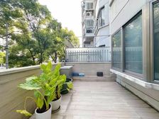 送30平大露台 电梯小高层三房两卫 带固定车位 出门即地铁口