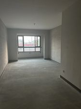 景瑞翰林95平三室 目前着急出售