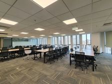 苏州桥 地铁上建 24空调 精装修 家具免费 全景大窗