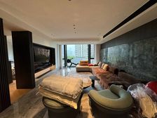 雅戈尔长风8号j价格合理,出行方便,小区非常适合居住