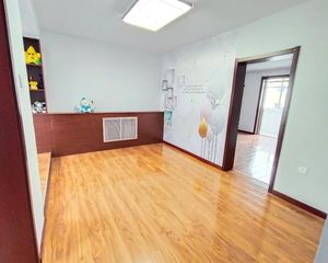急售 二院附近 运输公司家属院 纯四楼 老证带小房