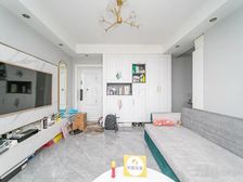 华沁家园 56.19平1居 南向精装修 安静不临街