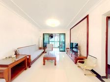 此房目前满五,采光好,楼层好,小区环境好