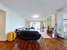 发展兴苑 南 普装 8室 2厅 224.49m2