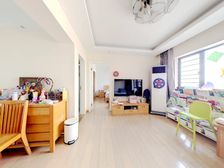 新上!中心位置!边套!电梯高层两房全明带产权车位!