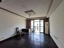 想买一层得两层的大三房,来看看这套,三林抄底价房源,近地铁