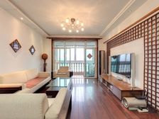 电梯小高层 板式南北通 有固定车位 房东诚心卖 价格好谈