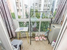 诚售(02年,一梯两户)房东全权委托,随时看房,价格空间大