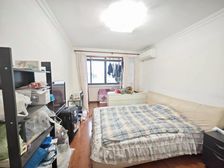 三林 13号线地铁旁210可以买进2房一厅,诚心卖价格还可谈