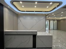 红谷滩万达写字楼 200平精装带家具 送免租价格好谈 随时看