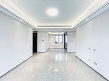 龙湖天奕四室两厅两卫随时看房