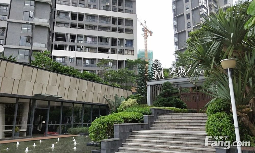 万达广场美泰天韵7204平2居南向简装修拎包入住