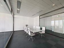 开发区写字楼出租!周大福丨MSD丨办公家具丨落地窗丨双面采光