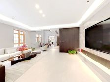 楼头别墅,500平大院子,诚心卖好谈价,带电梯有车库