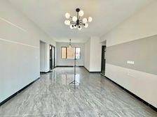 信鸿广场 豪宅急售(一口忦60个)送全屋家私 有车位 价可议