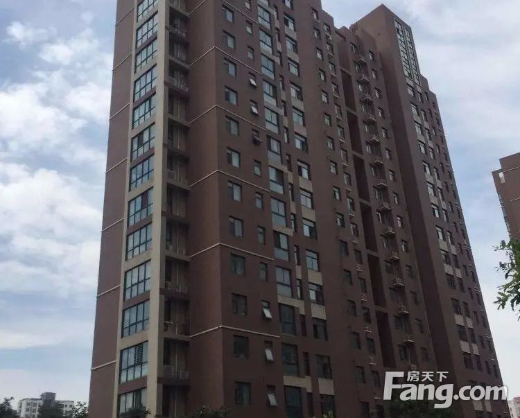 万达旁 昆仑华府 电梯双气大2房 94平90万,郑州中原中原万达昆仑华府