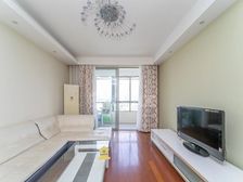 精装修,南北通透无遮04年次新板房,一梯两户,业主着急出售。