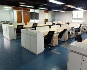 人民大学地铁 中电信息大厦 出售350平 纯南向 各付各税