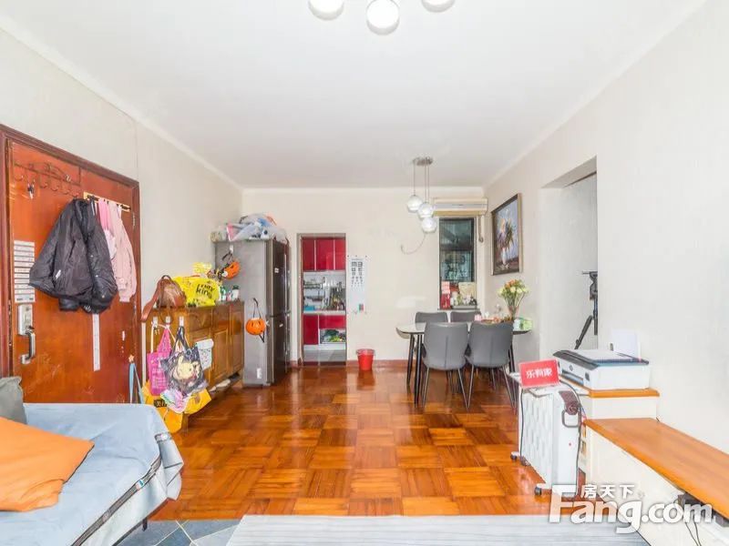 海连大厦精装2房出售