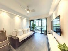 接受动迁户,一梯两户,中间楼层,近地铁,精装修,南北通大两房