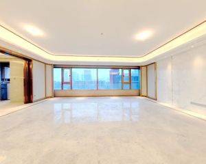 保利天悦 4室2厅 南 北