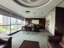 洛克时代中心 边户型 两套打通 可注册多个公司 带家具