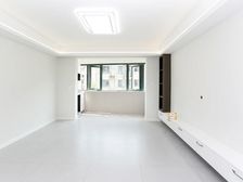 三林岭南苑 91.68平 近地铁南北向 花园中心位置 带车位