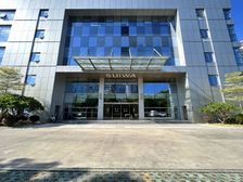 宝龙一城地铁口1300平高层毛坯整层可上下水写字楼