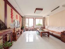 翡翠外滩 3室2厅 142.45平