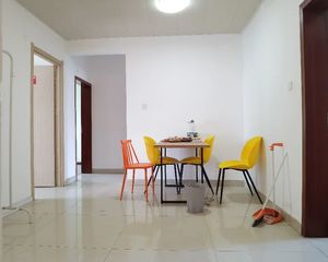 八里阳光 电梯顶楼带屋顶花园 现套三改套四 屋顶有自建房