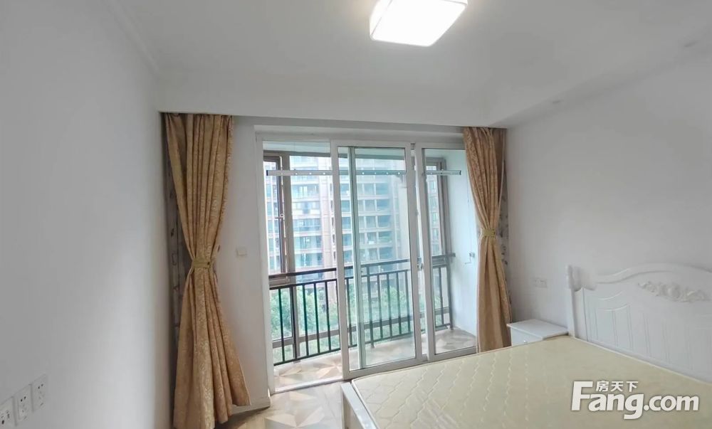 一附绿城玉兰公寓中楼层小区纯天然氧吧