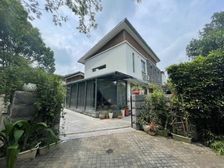 湖畔佳苑 B户型 中心位置,精装修 总价低,业主置换,可谈