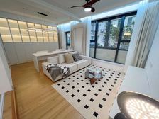 超大院子 业主急售 看房随时 送车位 小区中心位置!