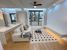 超大院子 业主急售 看房随时 送车位 小区中心位置!