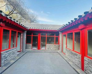 西长安街附近佟麟阁路精修四合院出售