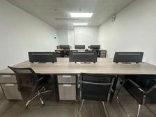 万博CBD粤海广场写字楼 楼下7号18号地梯口 对面万达广场