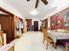 新挂牌三房,送30平大花园,业主买好新房,着急出手!价格可谈